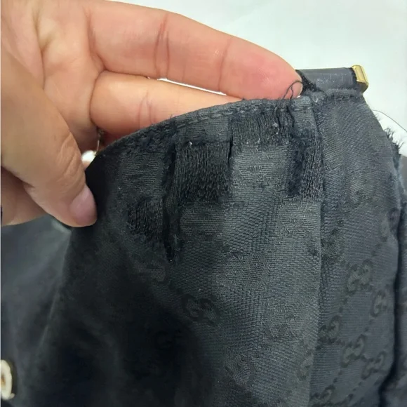 GUCCI 🇮🇹 Monogram GG Hobo - Picture 8 of 12
